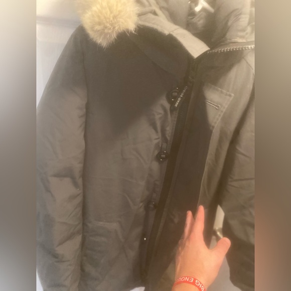 Canada Goose Victoria parka (Grey) Womens size Medium - Picture 4 of 14